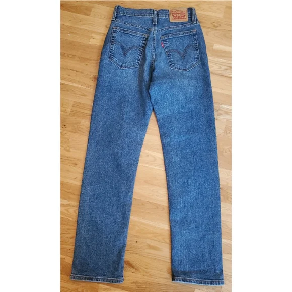 New Levi's WEDGIE STRAIGHT JEANS Size 25 & 29 - Picture 6 of 16
